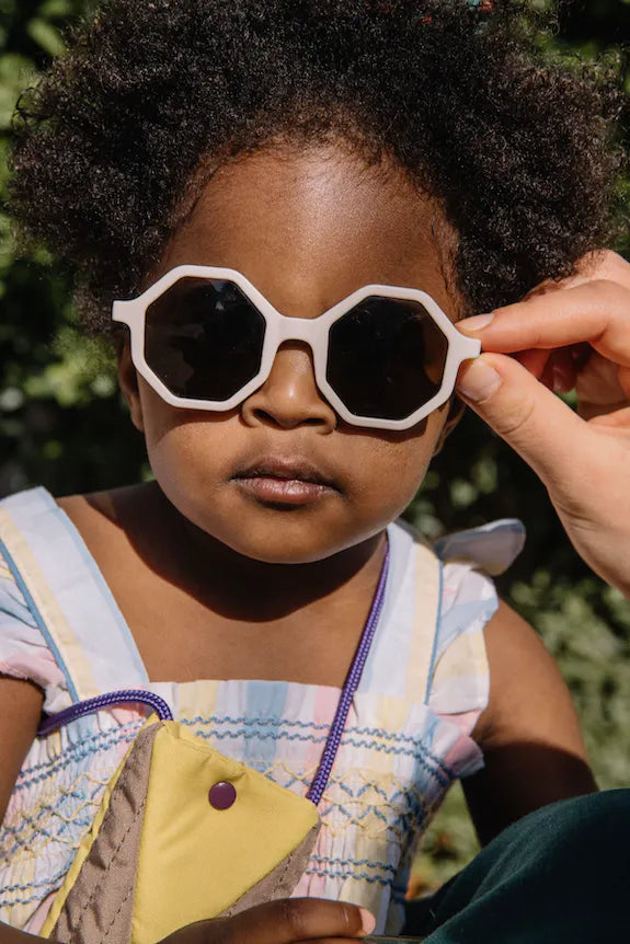 Lunettes de soleil enfants YEYE + Pochette Mini Kyomo